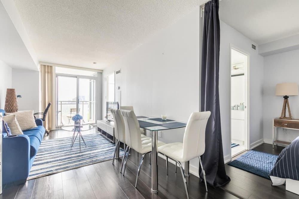 Toronto. 21 Iceboat 17floor, Toronto, photo 5