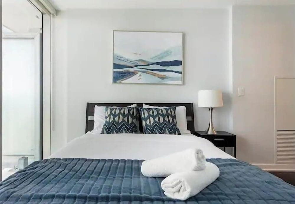 Elegant Suites - CN Tower & Lake View, Toronto, photo 5