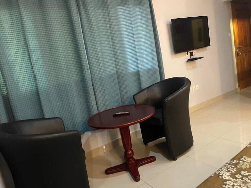 thiego'sapparthotel, Lomé, photo 3