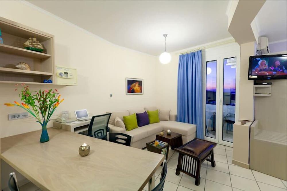 Giorgi's Blue Apartments, Chania, photo 5