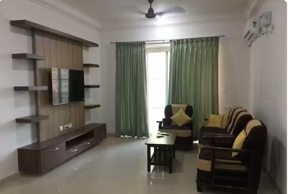 Urban Stay Service Apartments, Chengalpattu