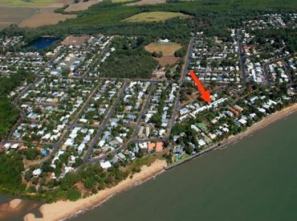 Pacific Sands Holiday Apartments, Holloways Beach, photo 3