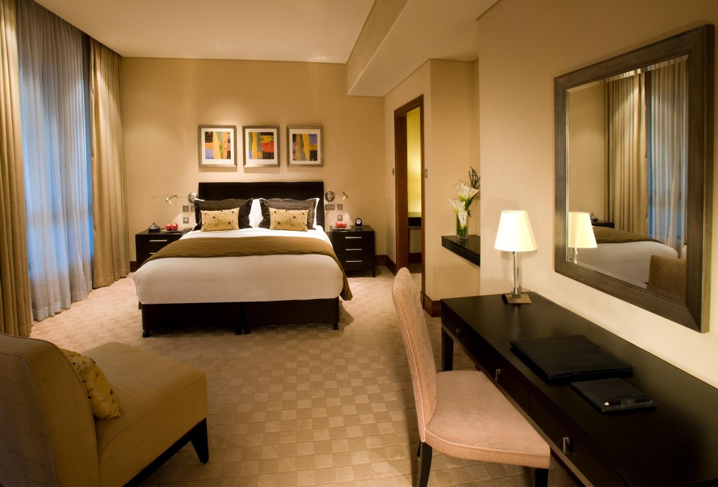 Shangri-La Hotel Apartments Qaryat Al Beri, Abu Dhabi, photo 4