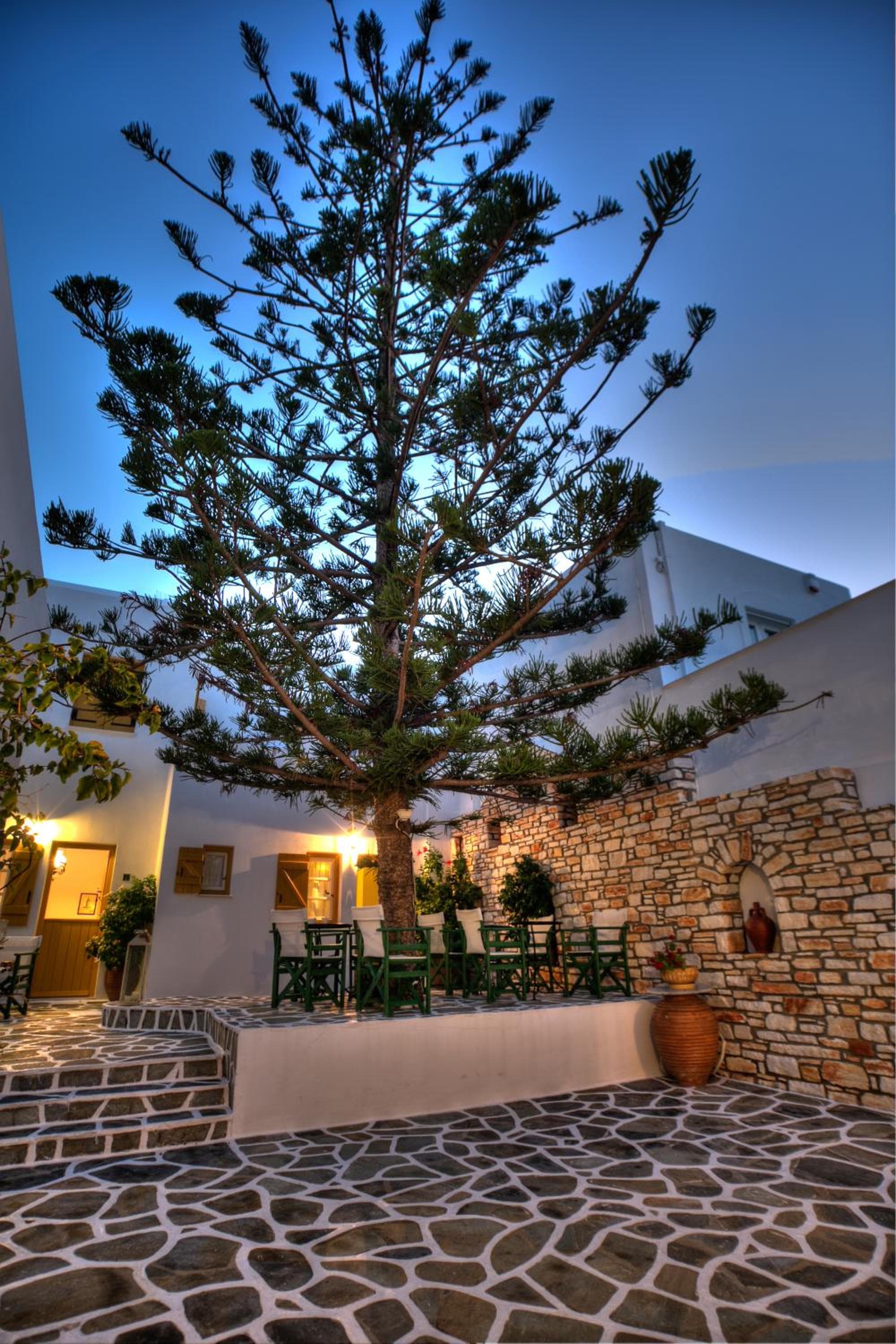 Ostria, Naousa