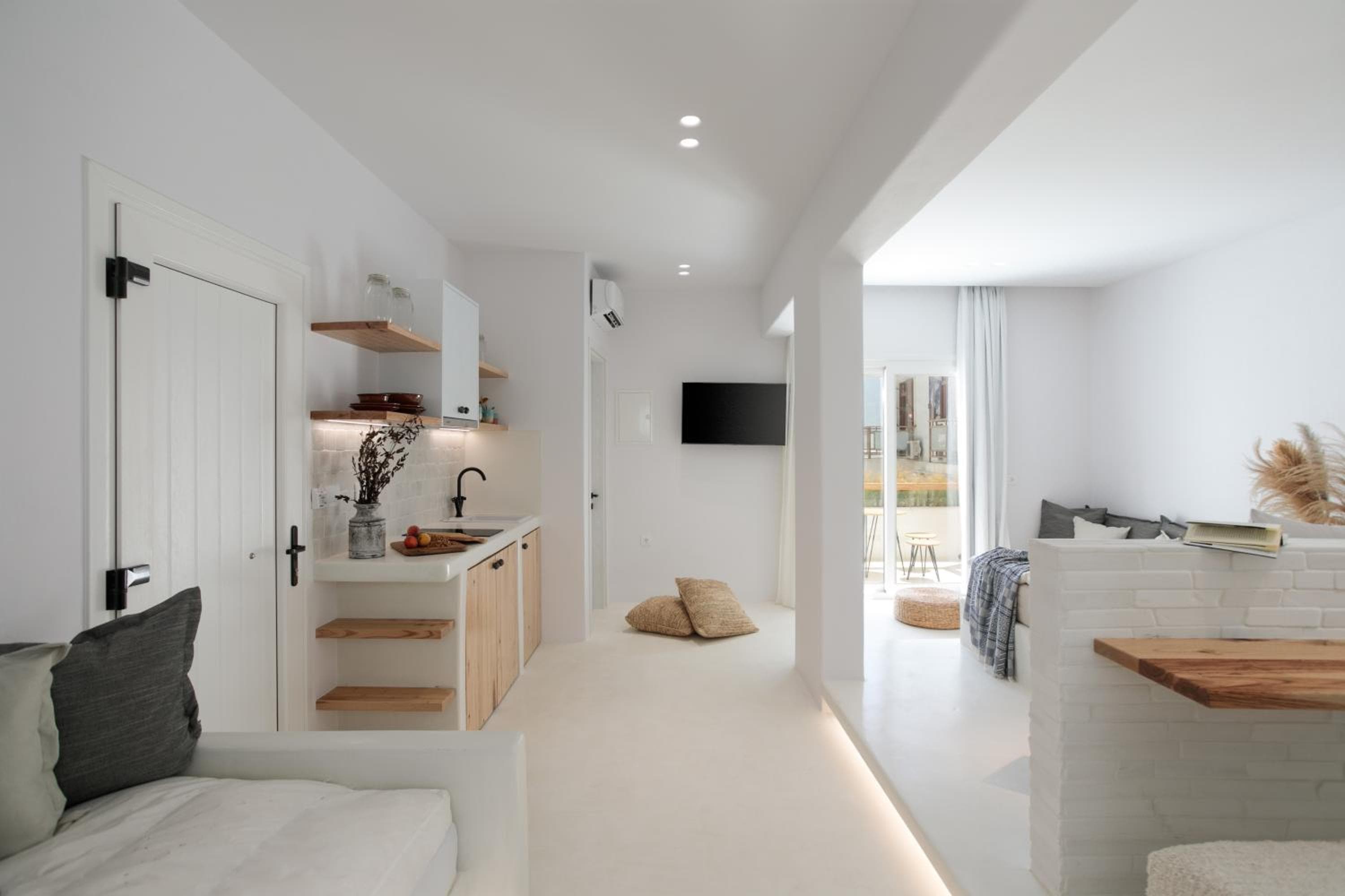Naxian Aura Suites, Naxos Chora, photo 6