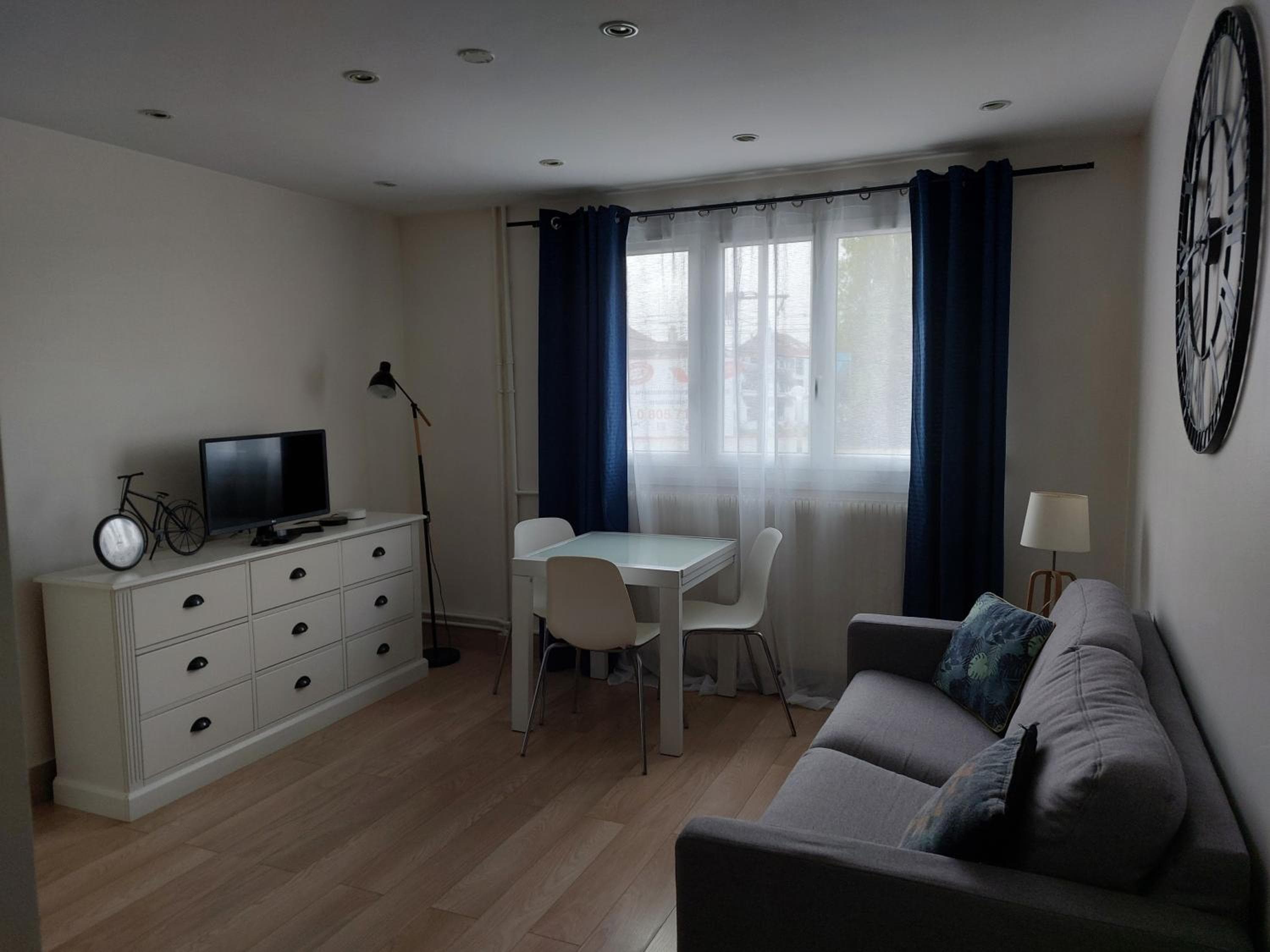 Résidence Hôtel Le Relais Amélie, Clamart, photo 4