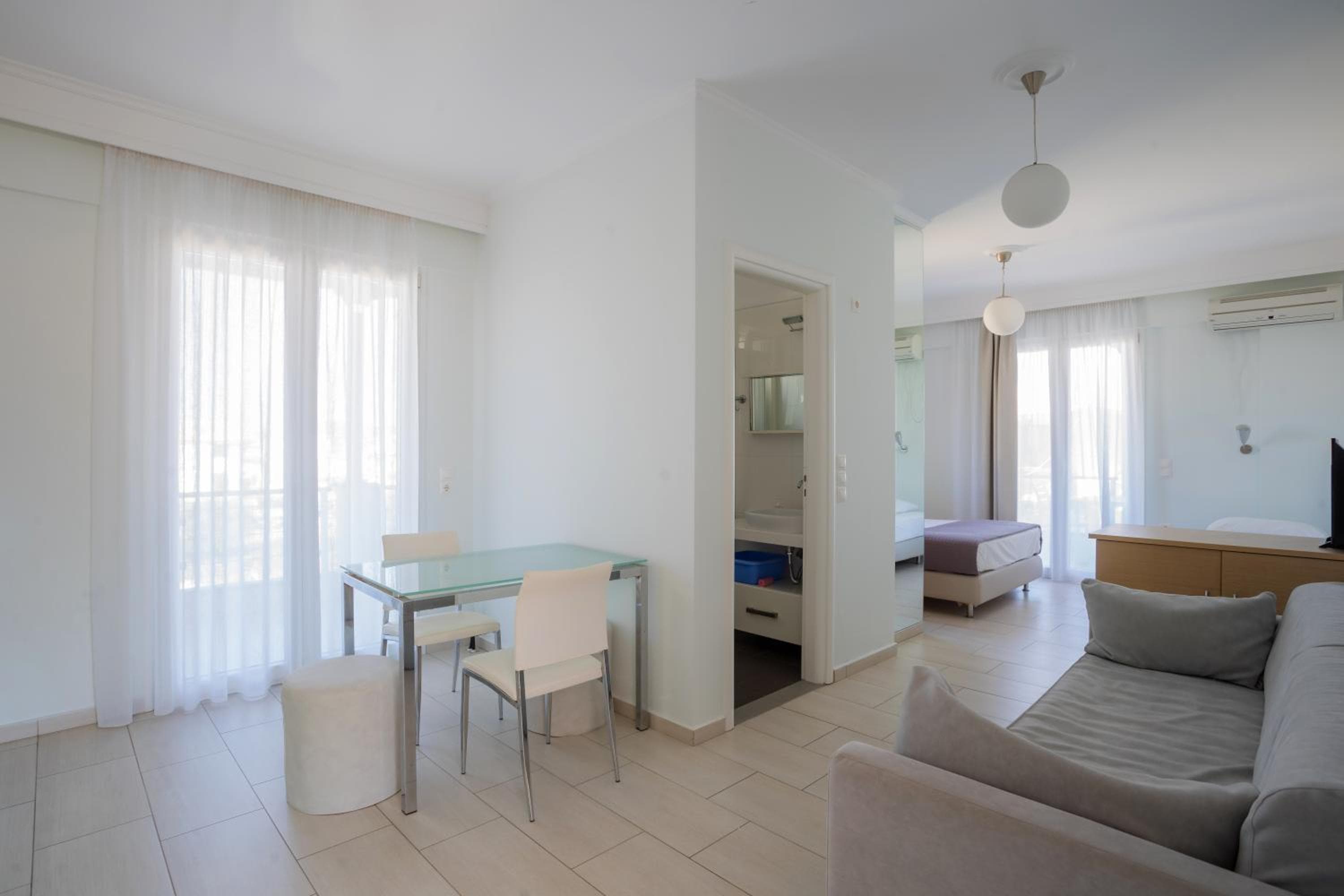Lefkothea Apartments, Nikiana, photo 5