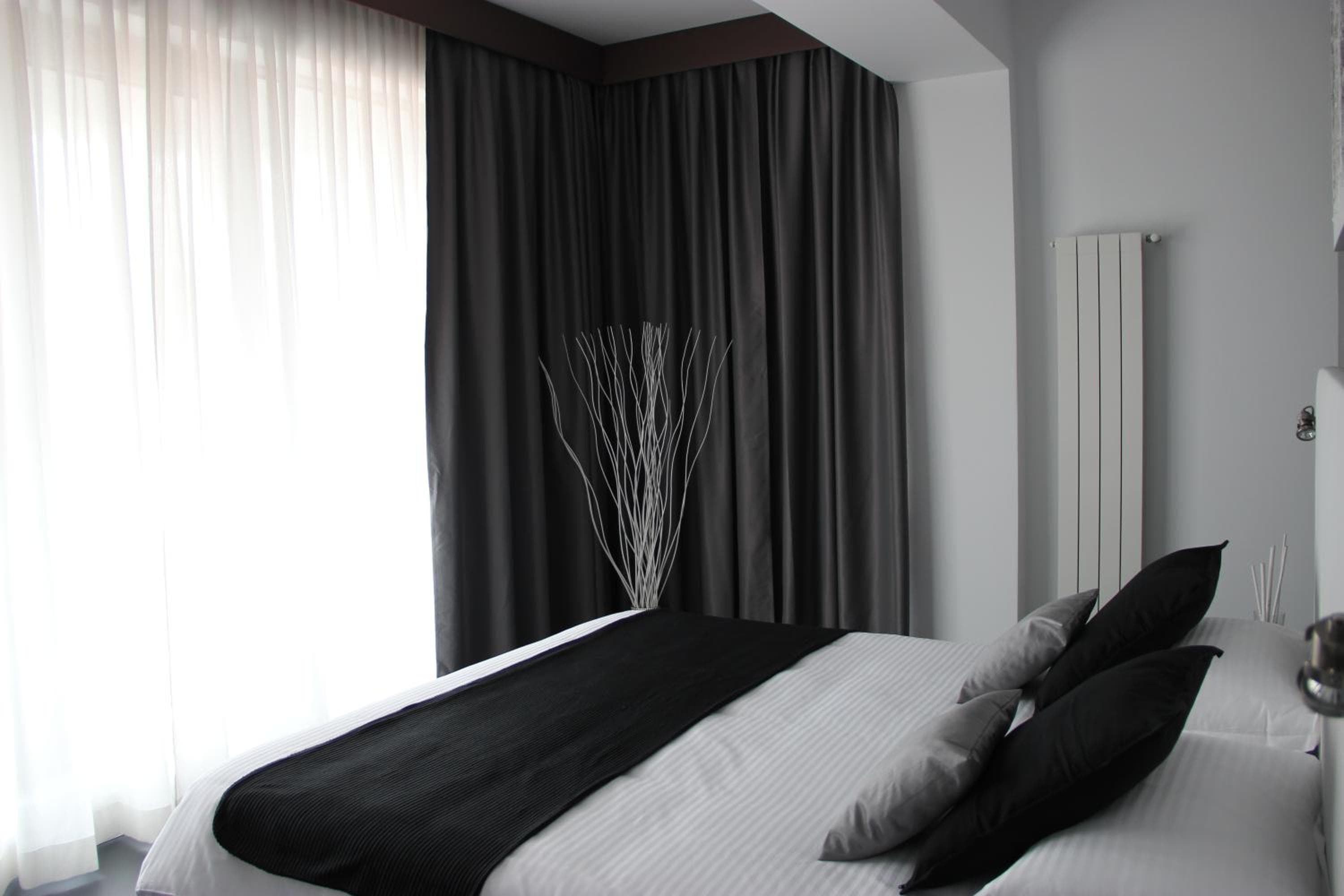 Living Aparthotel, Bucharest, photo 3