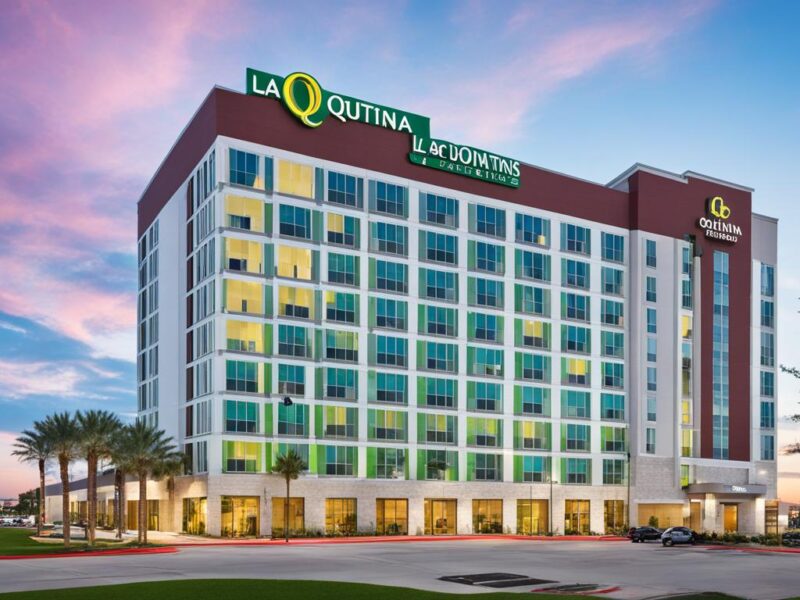 La Quinta Inn & Suites by Wyndham Houston Energy Corridor Aparthotel